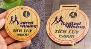 Làm huy chương gỗ, cúp gỗ